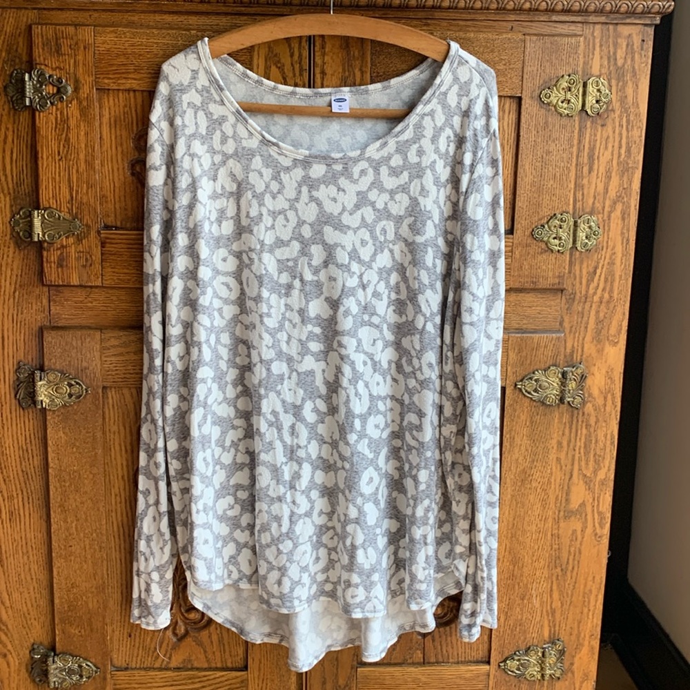 Old Navy XXL long sleeve tee